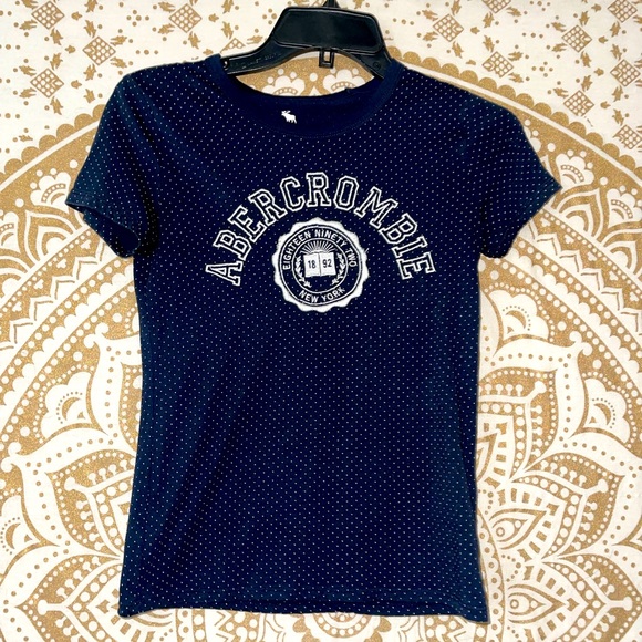 Abercrombie & Fitch Other - ✨3 FOR $18✨ MIX & MATCH…”Abercrombie” Girls blue/white polka dot top, size 11/12